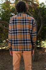 Cargue la imagen en el visor de la galería, The BCI Cotton Flannel Jacket
